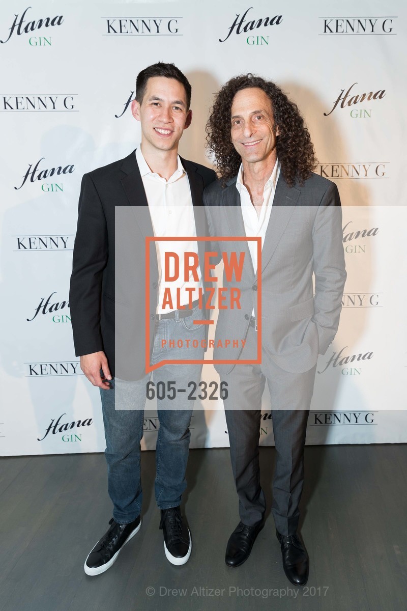 Nick Chen, Kenny G, Photo #605-2326