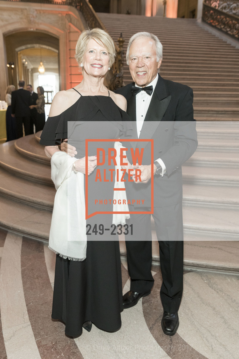 Carol Burkhart, Tom Burkhart, Merola 60th Anniversary Benefit Gala & Concert, City Hall and Veterans Building, June 11th, 2017, Photo #249-2331 Carol Burkhart, Tom Burkhart, Photo #249-2331
