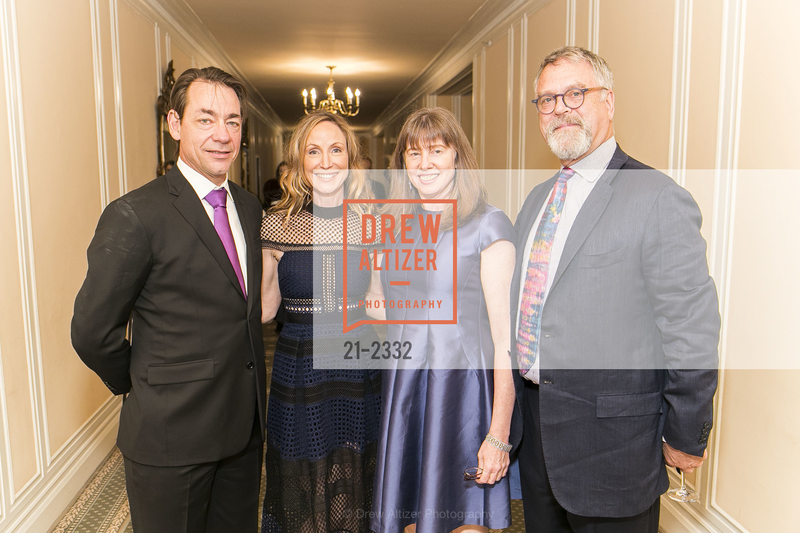 Paul Wattis, Anne Wattis, Leslie Berriman, Nion McEvoy, SF Debutante Masquerade Ball 2017, Metropolitan Club. 640 Sutter St, Photo #21-2332 Paul Wattis, Anne Wattis, Leslie Berriman, Nion McEvoy, Photo #21-2332