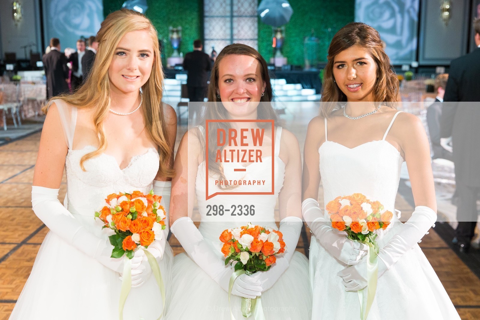 Catherine Cara Stewart Dana, Acacia Chiara Elder, Elizabeth Kress Jack-Schimmel, San Francisco Debutante Ball 2017, Westin St. Francis Hotel San Francisco, Photo #298-2336 Catherine Cara Stewart Dana, Acacia Chiara Elder, Elizabeth Kress Jack-Schimmel, Photo #298-2336