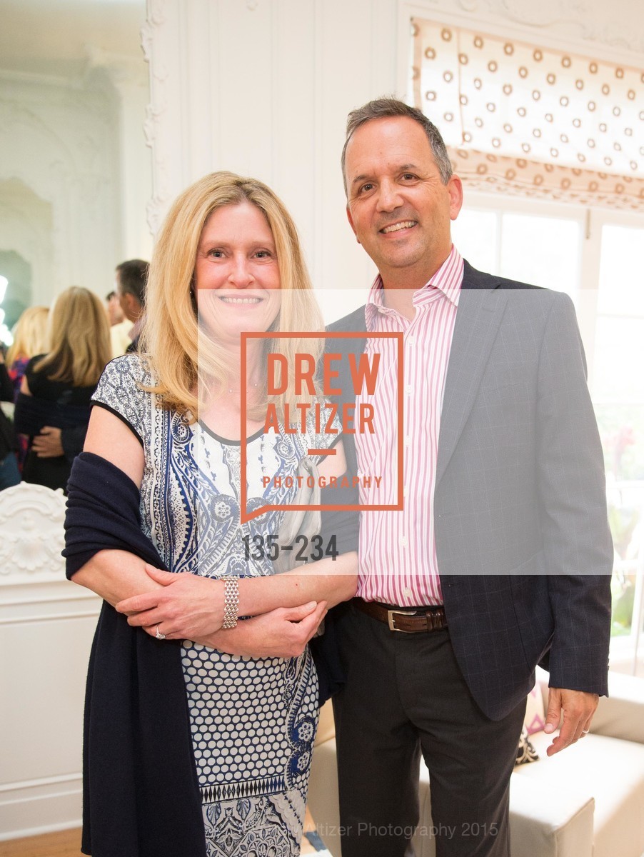 Donna Digiusette, Rick Matcovich, Gucci & Vogue Dinner, Private Residence. Private Residence, August 19th, 2015, Photo #135-234 Donna Digiusette, Rick Matcovich, Photo #135-234