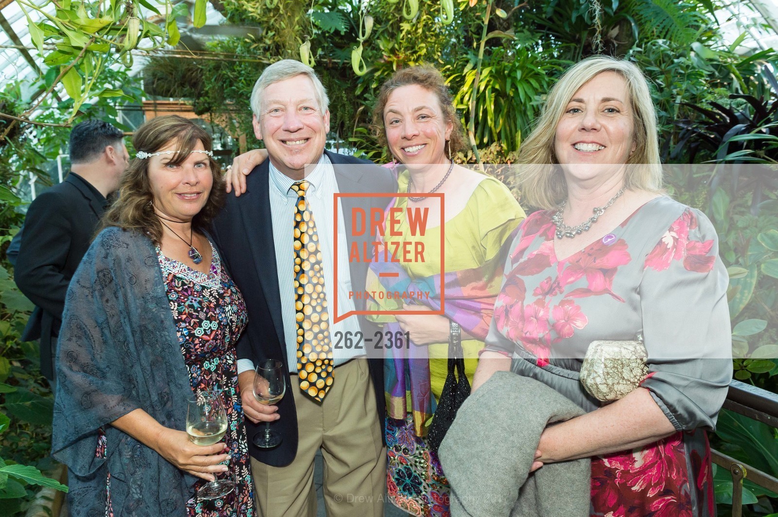 Kathy Sittnick, Pete Sittnick, Elizabeth Ferber, Mary Jane Pauley, VIP Party for the Illumination of the Conservatory of Flowers 2017, Conservatory of Flowers. 100 John F. Kennedy Dr. Golden Gate Park SF, California, June 21st, 2017, Photo #262-2361 Kathy Sittnick, Pete Sittnick, Elizabeth Ferber, Mary Jane Pauley, Photo #262-2361