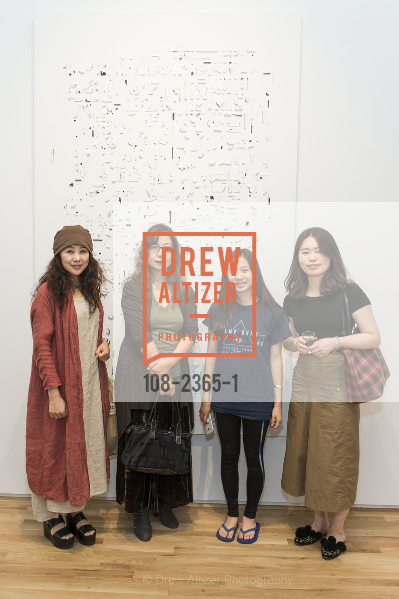 Stella Zhang, Lihua Chen, Ziying Duan, Chinese Group Show Opening at Pace Palo Alto 2017, Pace Gallery, Photo #108-2365-1 Stella Zhang, Lihua Chen, Ziying Duan, Photo #108-2365-1