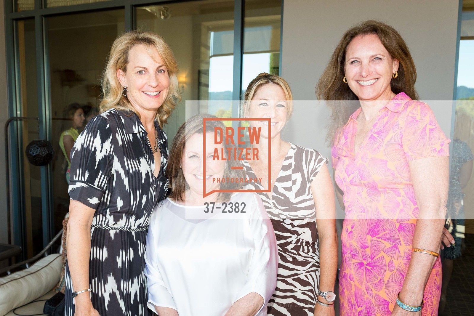 Catherine Harvey, Perri Guthrie, Jenna Han, Suzanne Rischman, Photo #37-2382