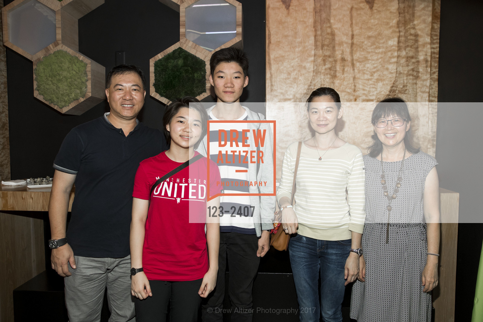 Vincent Chao, Cynthia Chao, Harry Chao, Mandy Chao, Nancy Chao, Photo #123-2407