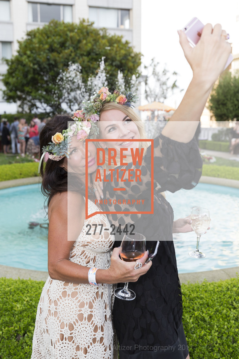 Bohemian Bubbles – A Summer of Love Garden Party presented by Veuve Clicquot and Fairmont San Francisco 2017, Fairmont Hotel, August 3rd, 2017, Photo #277-2442 Photo #277-2442