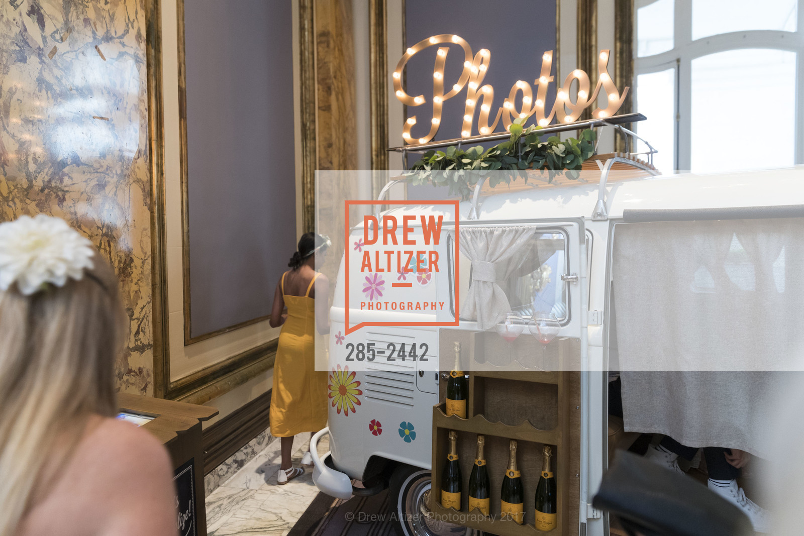 Atmosphere, Bohemian Bubbles – A Summer of Love Garden Party presented by Veuve Clicquot and Fairmont San Francisco 2017, Fairmont Hotel, August 3rd, 2017, Photo #285-2442 Atmosphere, Photo #285-2442