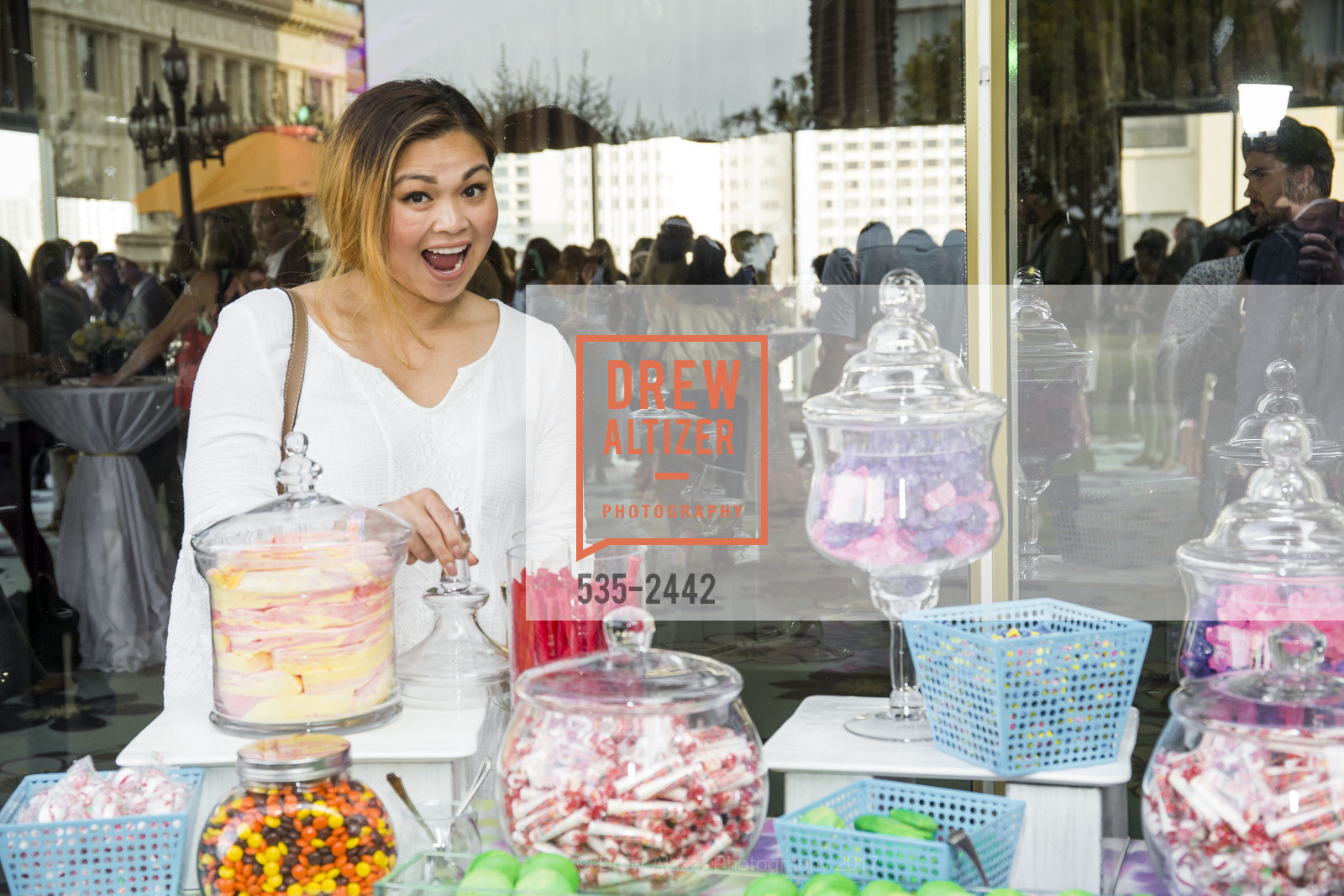 Atmosphere, Bohemian Bubbles – A Summer of Love Garden Party presented by Veuve Clicquot and Fairmont San Francisco 2017, Fairmont Hotel, August 3rd, 2017, Photo #535-2442 Atmosphere, Photo #535-2442
