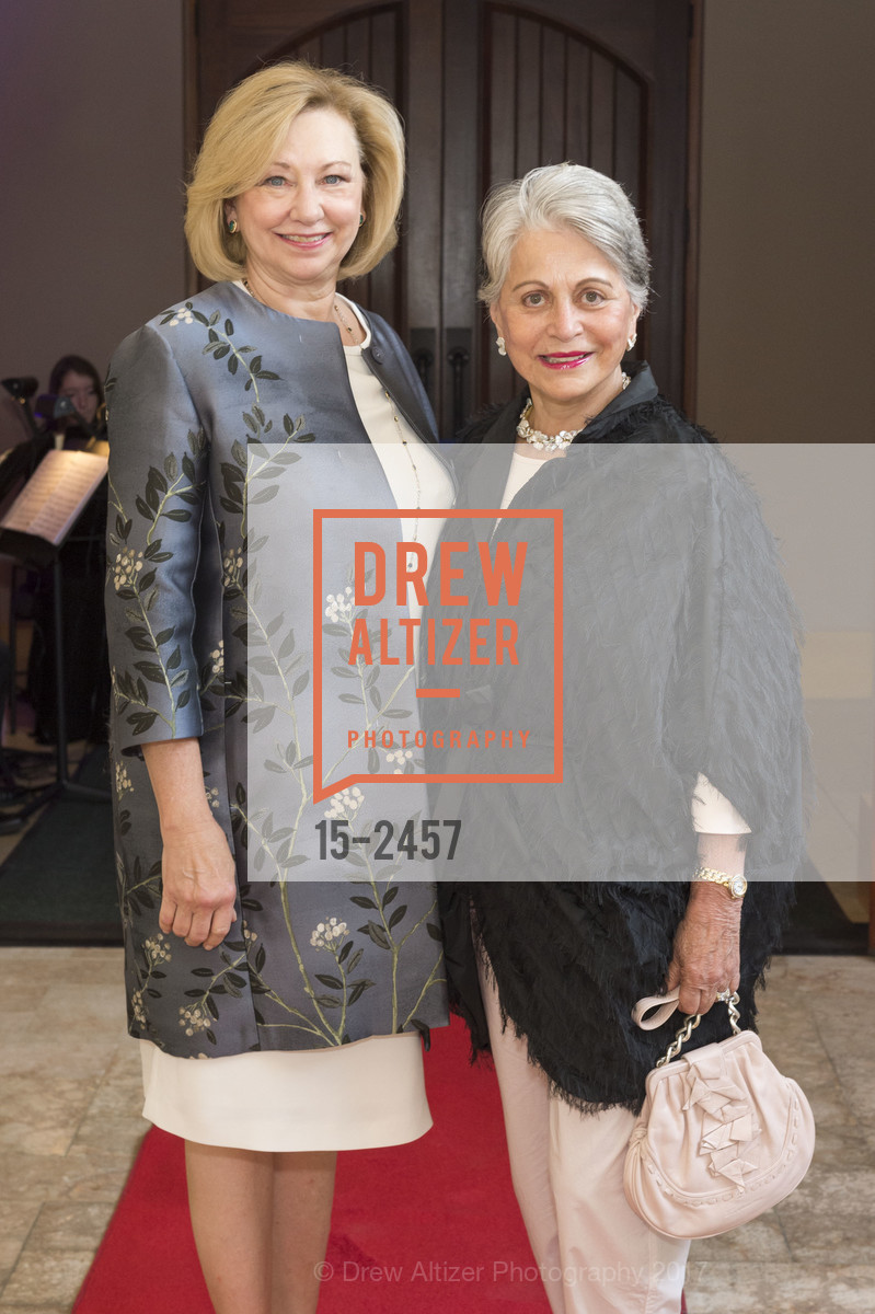 Peggy Furth, Sandra Jordan, Green Music Center Annual Gala Fundraiser, Sonoma State University. 1801 E Cotati, Rohnert Park, CA 94928, August 4th, 2017, Photo #15-2457 Peggy Furth, Sandra Jordan, Photo #15-2457