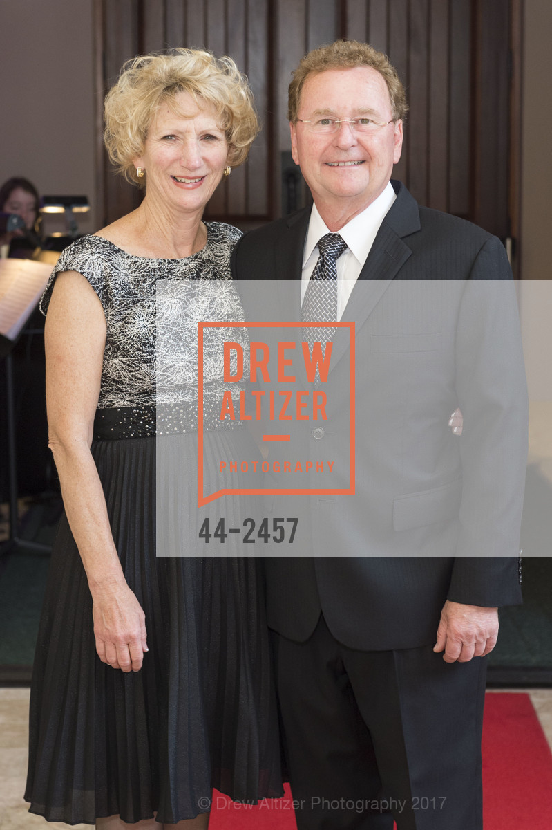 Lisa Maier, Lothar Maier, Green Music Center Annual Gala Fundraiser, Sonoma State University. 1801 E Cotati, Rohnert Park, CA 94928, August 4th, 2017, Photo #44-2457 Lisa Maier, Lothar Maier, Photo #44-2457
