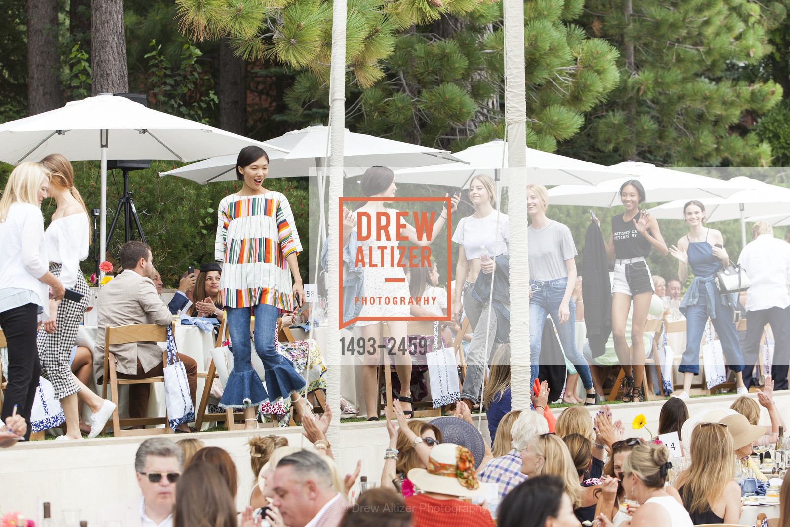Runway, Saks Fifth Avenue & The League to Save Lake Tahoe Present Oscar de la Renta at Lake Tahoe 2017, The Schumacher Family Home, Photo #1493-2459 Runway, Photo #1493-2459