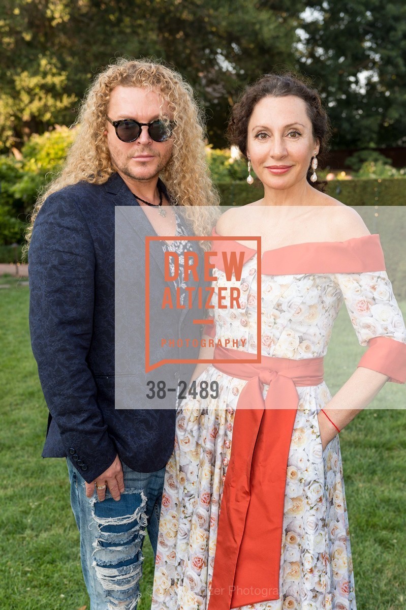 Vasily Vein, Clara Shayevich, Gentry Philanthropy Event 2017, Filoli House & Garden. 86 Canada Road, Woodside 94062, Photo #38-2489 Vasily Vein, Clara Shayevich, Photo #38-2489