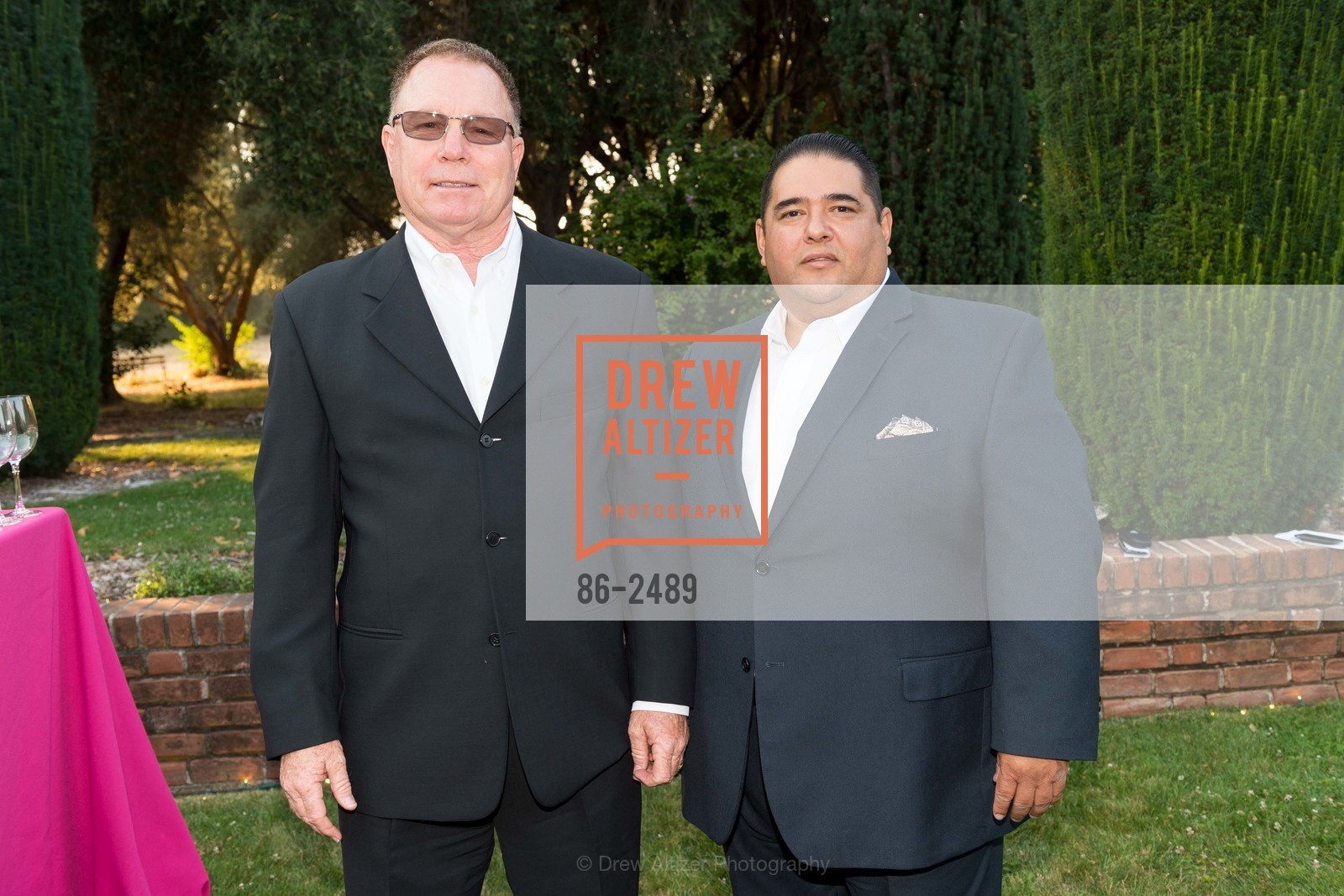 Rick Pendleton, Saul Abraggio, Gentry Philanthropy Event 2017, Filoli House & Garden. 86 Canada Road, Woodside 94062, Photo #86-2489 Rick Pendleton, Saul Abraggio, Photo #86-2489