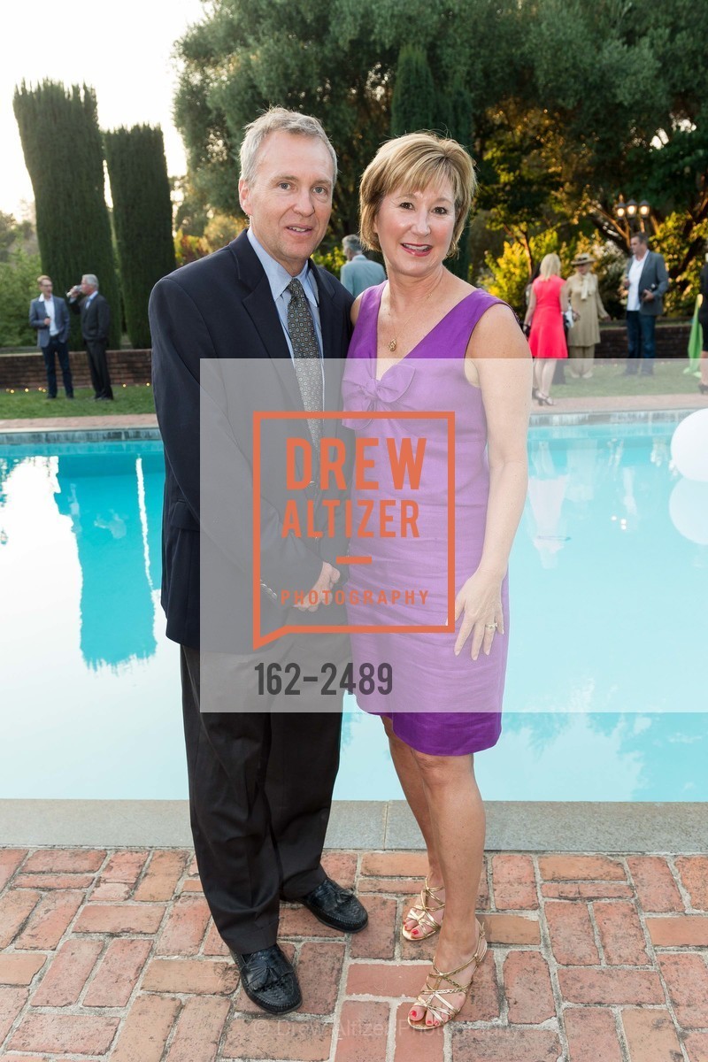 Andreas Hildebrandt, Mary Beth Suhr, Gentry Philanthropy Event 2017, Filoli House & Garden. 86 Canada Road, Woodside 94062, Photo #162-2489 Andreas Hildebrandt, Mary Beth Suhr, Photo #162-2489
