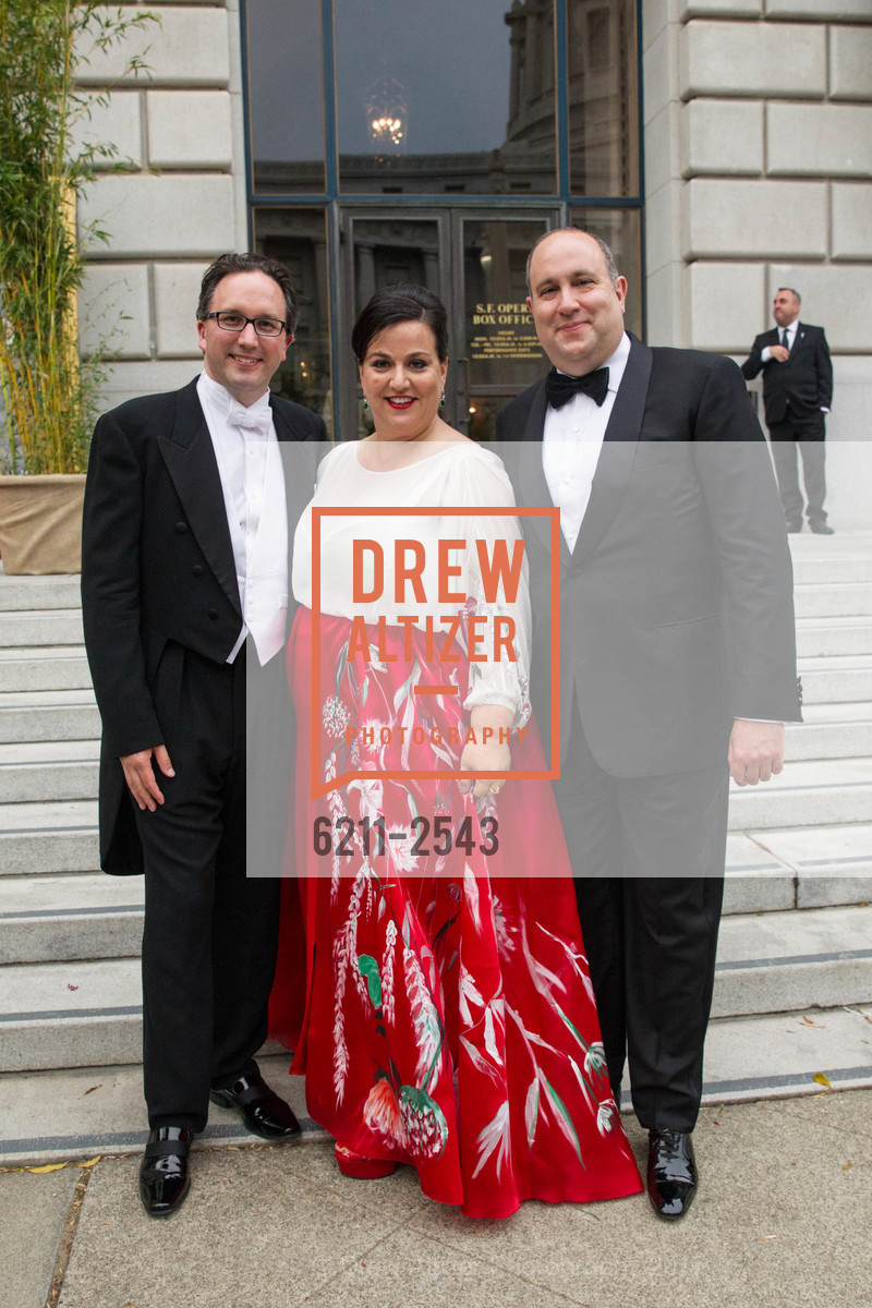 Matthew Shilvock, Anne Popkin, Steve Menzies, San Francisco Opera Ball 2017, War Memorial Opera House. 301 Van Ness Avenue, September 8th, 2017, Photo #6211-2543 Matthew Shilvock, Anne Popkin, Steve Menzies, Photo #6211-2543