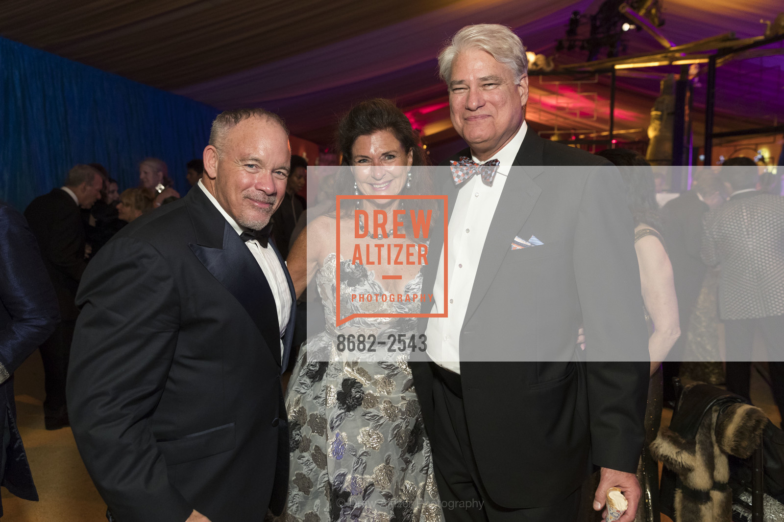 Jon Finck, Linda Zider, Philip Wilson, Photo #8682-2543