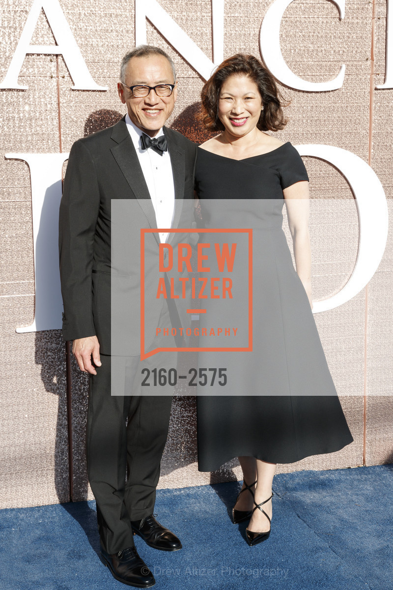 Larry Low, Doreen Low, Photo #2160-2575