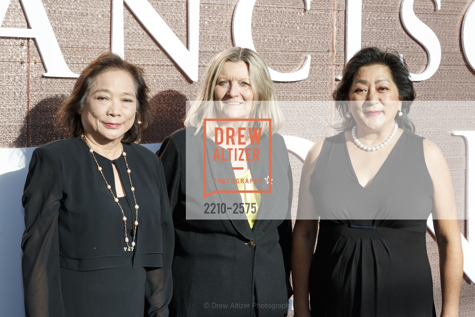 Irene Riley, Dona Crowder, Katherine Yee, San Francisco Symphony 2017, Louise M. Davies Symphony Hall. 201 Van Ness Avenue, Photo #2210-2575 Irene Riley, Dona Crowder, Katherine Yee, Photo #2210-2575