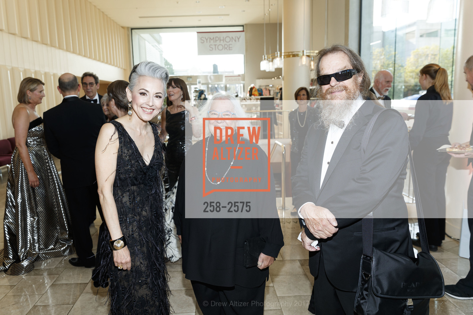 Sako Fisher, John Meyer, Helen Meyer, San Francisco Symphony 2017, Louise M. Davies Symphony Hall. 201 Van Ness Avenue, September 14th, 2017, Photo #258-2575 Sako Fisher, John Meyer, Helen Meyer, Photo #258-2575