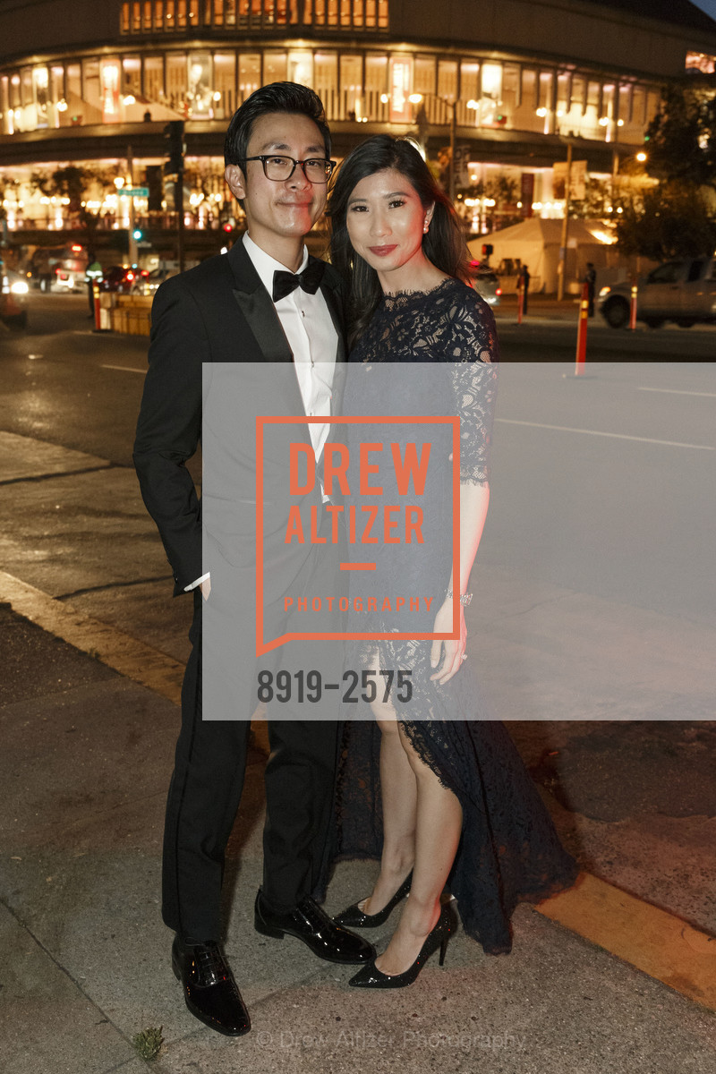 Thomas Dang, Christina Kwong, San Francisco Symphony 2017, Louise M. Davies Symphony Hall. 201 Van Ness Avenue, Photo #8919-2575 Thomas Dang, Christina Kwong, Photo #8919-2575