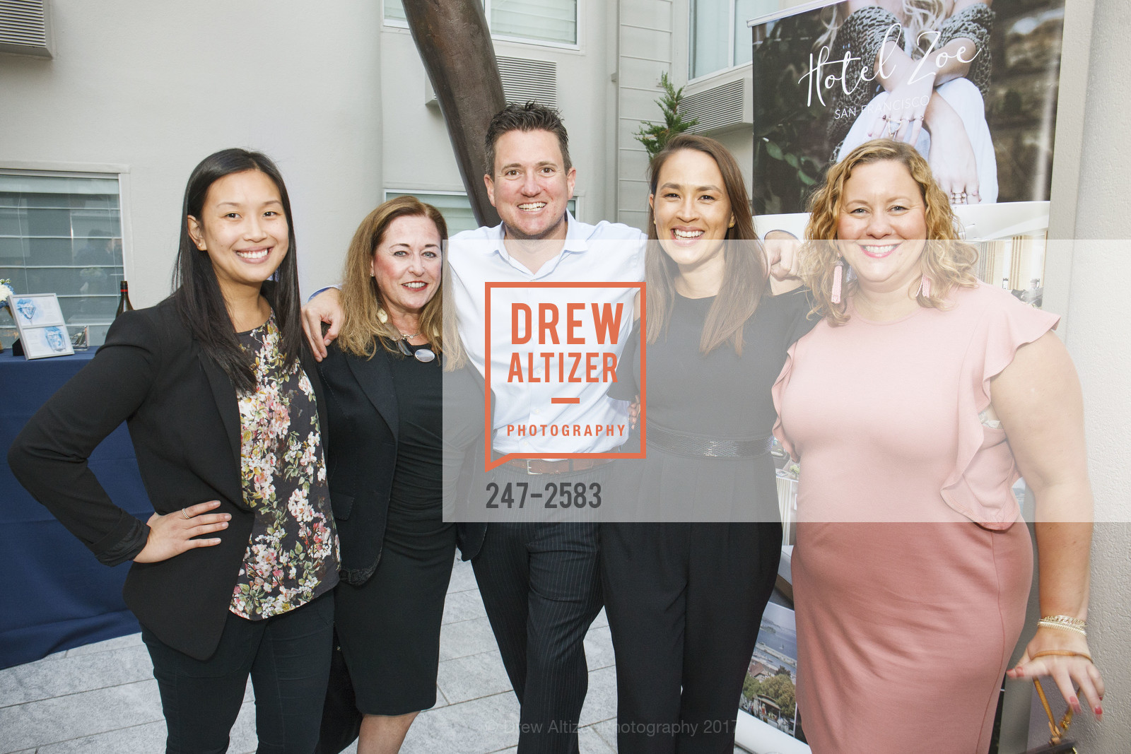Carmen Li, Paula Gruendl, Robert Bondanza, Evan Smith, Nikki Carlson, Amy Cacho, Hotel Zoe Launch Party, Hotel Zoe. 425 North Point St. San Francisco, CA 94123, September 14th, 2017, Photo #247-2583 Carmen Li, Paula Gruendl, Robert Bondanza, Evan Smith, Nikki Carlson, Amy Cacho, Photo #247-2583