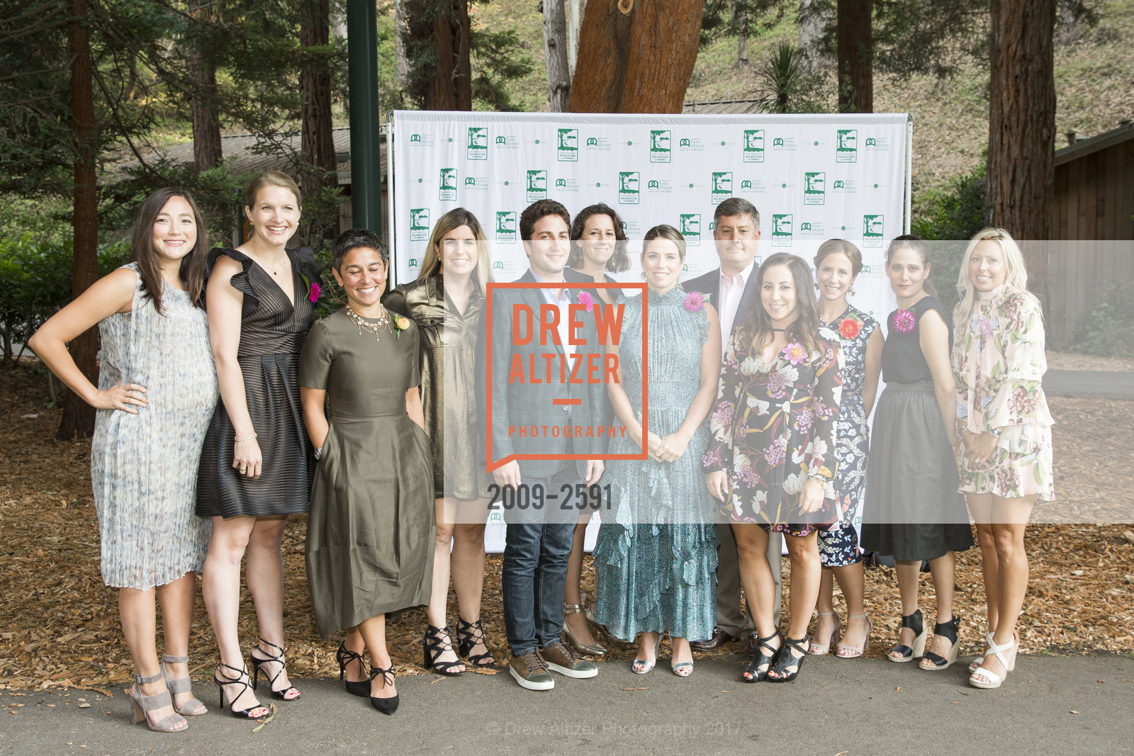 Alana Young, Caroline Brinckerhoff, Emily Ginsburg, Michelle Wylie, Matthew Goldman, Mollie Hector, Mather Martin, Vince Carey, Martine Kumholz, Michelle Hughes, Party for the Parks 2017, Sigmund Stern Grove. 19th Ave & Sloat Blvd, San Francisco, California 94132, September 16th, 2017, Photo #2009-2591 Alana Young, Caroline Brinckerhoff, Emily Ginsburg, Michelle Wylie, Matthew Goldman, Mollie Hector, Mather Martin, Vince Carey, Martine Kumholz, Michelle Hughes, Photo #2009-2591