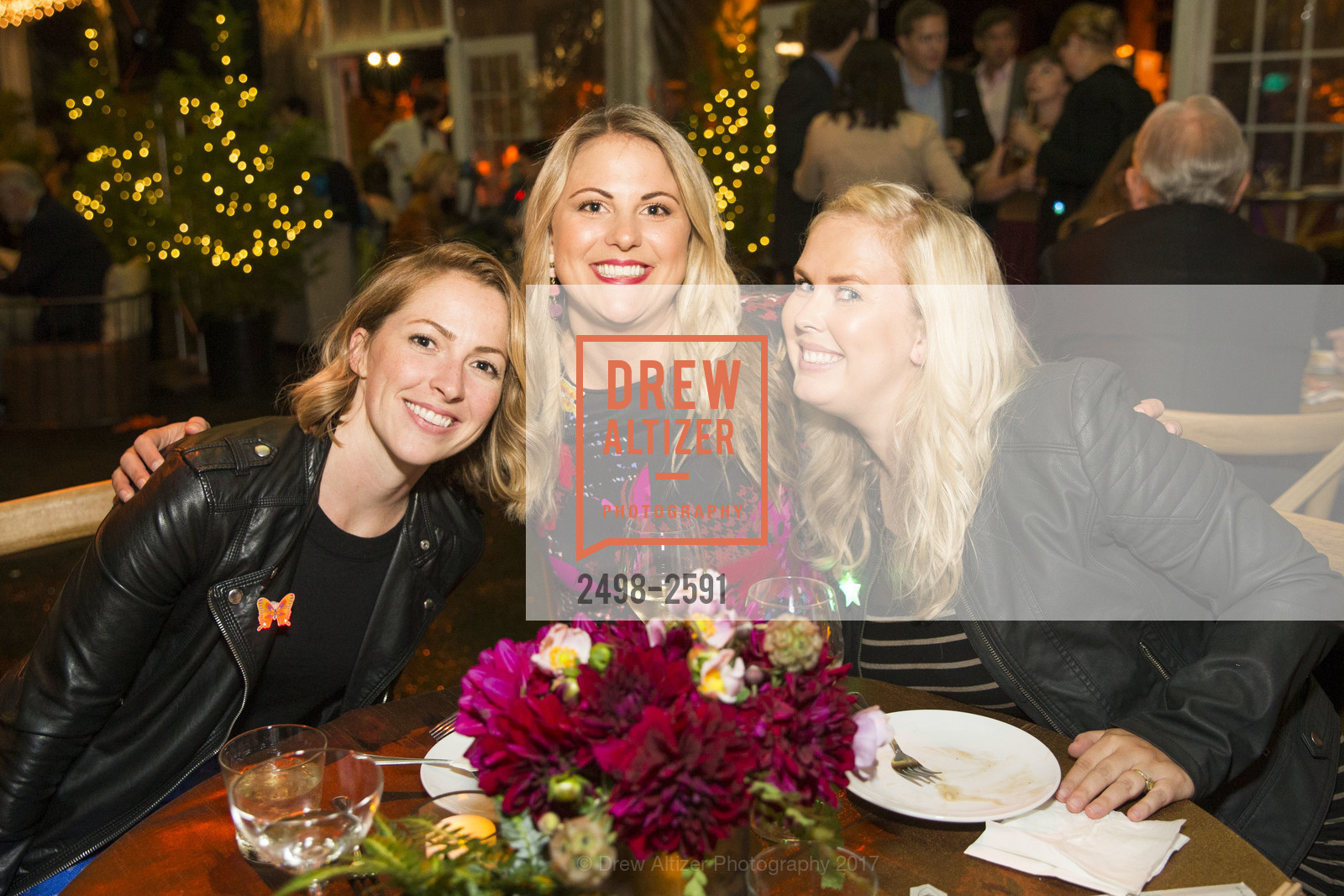 Nicole Elliott, Theresa Magliozzi, Erica Lindsay, Party for the Parks 2017, Sigmund Stern Grove. 19th Ave & Sloat Blvd, San Francisco, California 94132, September 16th, 2017, Photo #2498-2591 Nicole Elliott, Theresa Magliozzi, Erica Lindsay, Photo #2498-2591