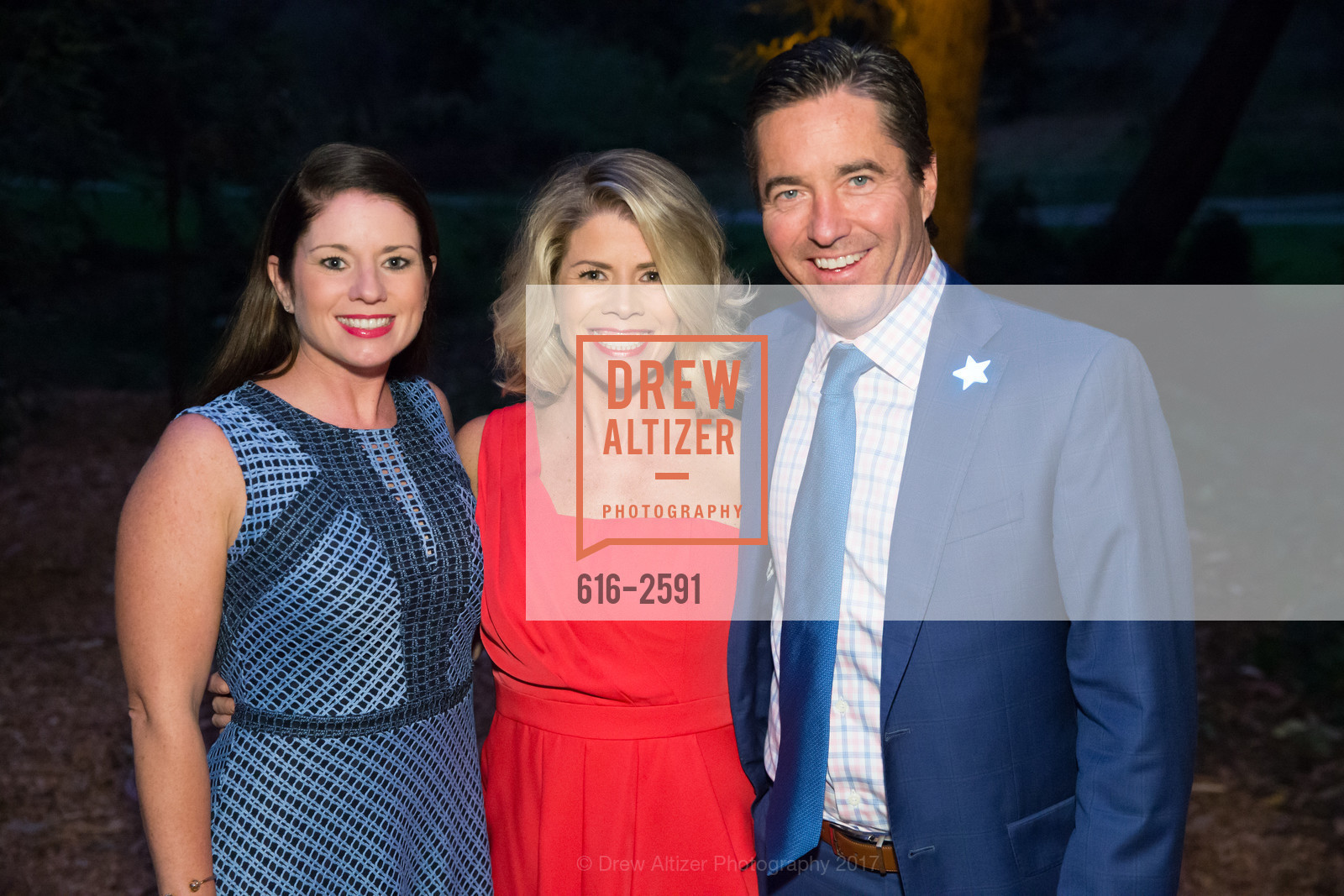 Julie Dunn, Jennifer Fisher, John Fisher, Party for the Parks 2017, Sigmund Stern Grove. 19th Ave & Sloat Blvd, San Francisco, California 94132, September 16th, 2017, Photo #616-2591 Julie Dunn, Jennifer Fisher, John Fisher, Photo #616-2591