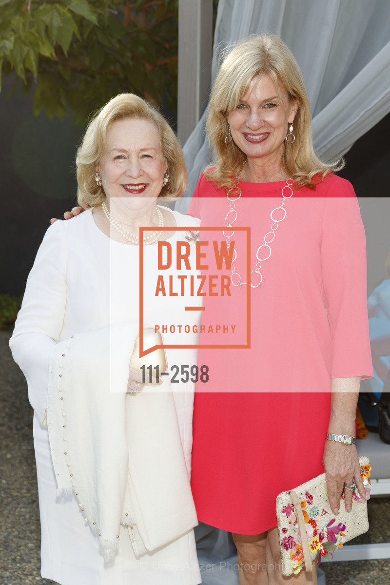 Marianne Wyman, Karen Walker, The Arts + Earth Initiative: An Evening of Wine and Words, Odette Estate. 5998 Silverado Trail, September 16th, 2017, Photo #111-2598 Marianne Wyman, Karen Walker, Photo #111-2598