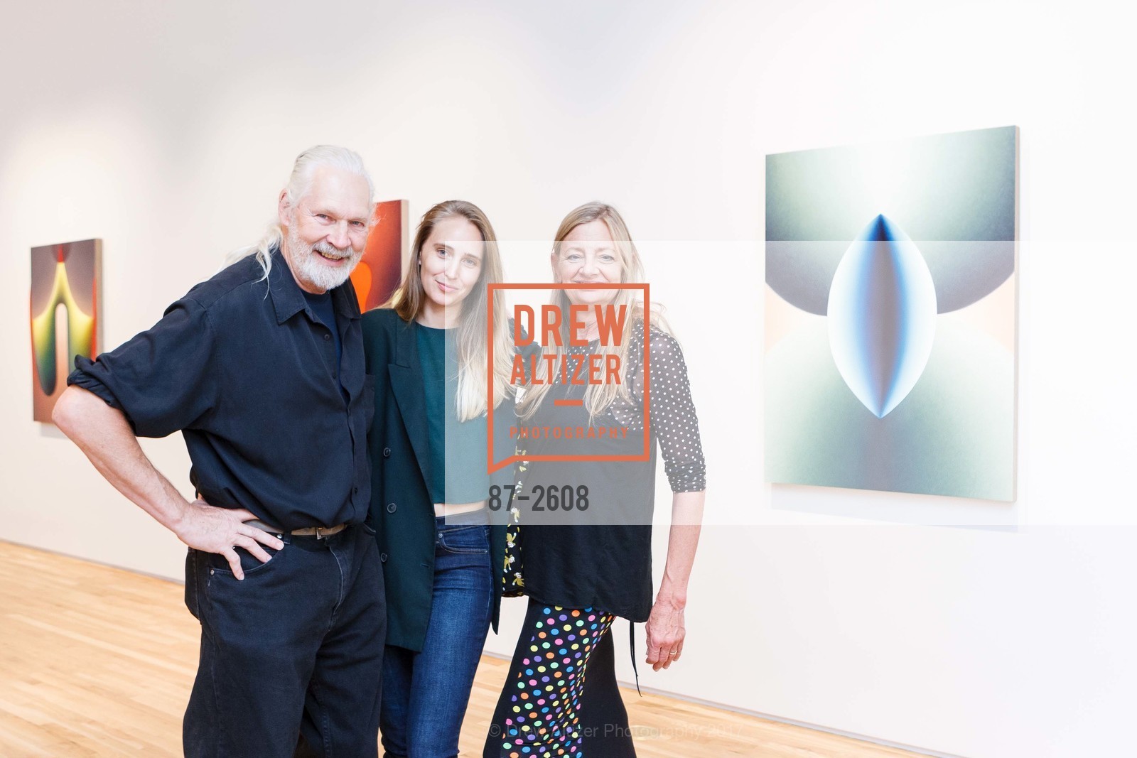 Dave Hollowell, Loie Hollowell, Feral Hollowell, Loie Hollowell at Pace Gallery, Pace Gallery. 229 Hamilton Ave Palo Alto, United State, September 19th, 2017, Photo #87-2608 Dave Hollowell, Loie Hollowell, Feral Hollowell, Photo #87-2608