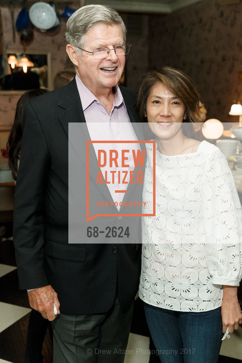 Richard Barker, Holly Haas, Park Tavern launches Petite Marlowe, Petite Marlowe. Townsend street, September 20th, 2017, Photo #68-2624 Richard Barker, Holly Haas, Photo #68-2624