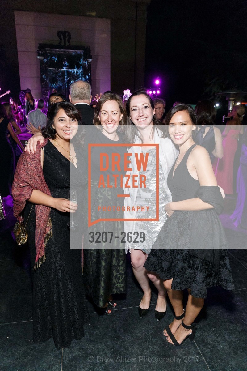 Urmi Sheth, Sara Larsen, Lynn Gerber, Sheena Borja, Rodin by Moonlight 2017, Cantor Arts Center. 328 Lomita Dr, Stanford, CA 94305, September 23rd, 2017, Photo #3207-2629 Urmi Sheth, Sara Larsen, Lynn Gerber, Sheena Borja, Photo #3207-2629