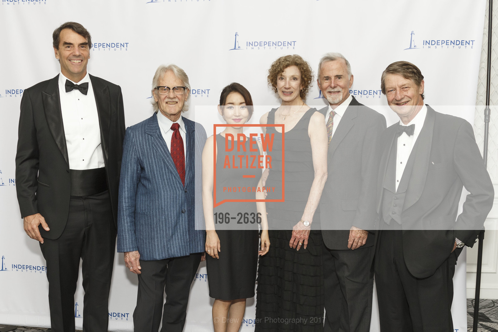 Timothy Draper, Vernon Smith, Yeonmi Park, Carolyn Gannon, Terry Gannon, P.J. O'Rourke, Gala for the Future of Liberty, The Ritz-Carlton Hotel. 600 Stockton Street San Francisco, CA 94108, September 22nd, 2017, Photo #196-2636 Timothy Draper, Vernon Smith, Yeonmi Park, Carolyn Gannon, Terry Gannon, P.J. O'Rourke, Photo #196-2636