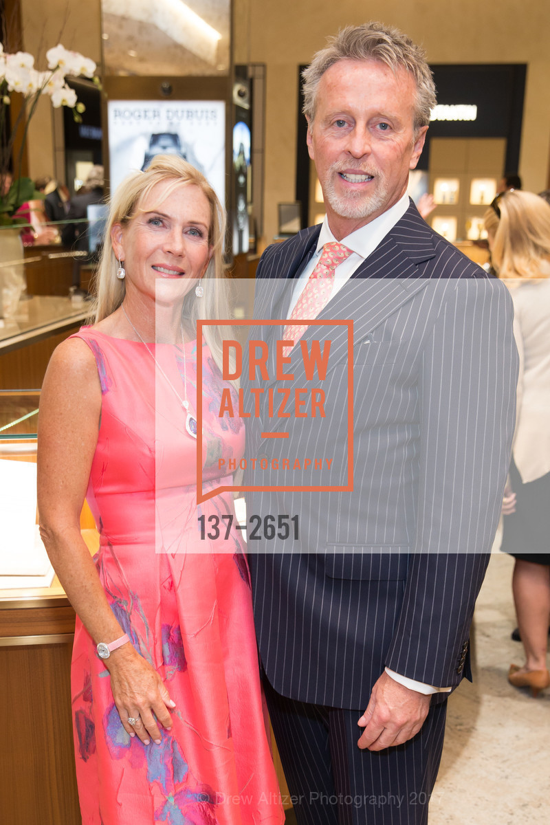 Diane Adams, Peter Hernandez, San Francisco Fall Art & Antiques Show Launch Party 2017, Shreve & Co. 150 Post Street, San Francisco, CA 94108, September 27th, 2017, Photo #137-2651 Diane Adams, Peter Hernandez, Photo #137-2651