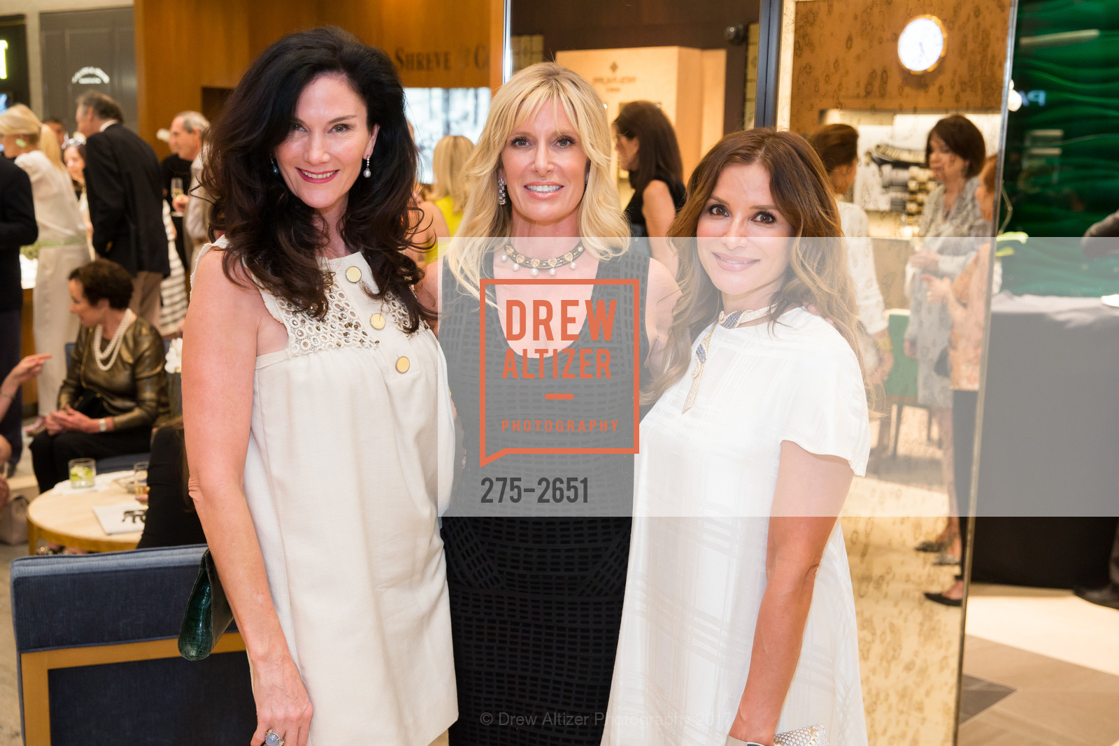 Lisa Alexander, Kimberly Bakker, Claudia Ross, San Francisco Fall Art & Antiques Show Launch Party 2017, Shreve & Co. 150 Post Street, San Francisco, CA 94108, September 27th, 2017, Photo #275-2651 Lisa Alexander, Kimberly Bakker, Claudia Ross, Photo #275-2651