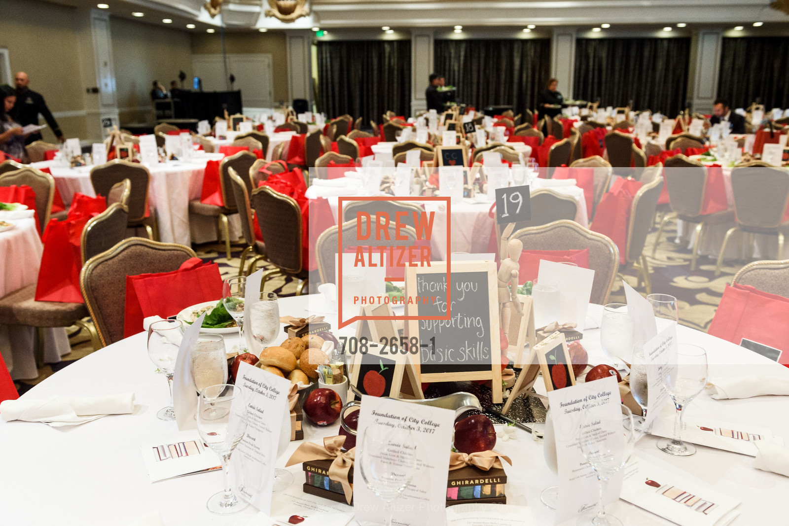 Atmosphere, City College of San Francisco Basic Skills Luncheon 2017, Fairmont Hotel. 950 Mason St, October 3rd, 2017, Photo #708-2658-1 Atmosphere, Photo #708-2658-1