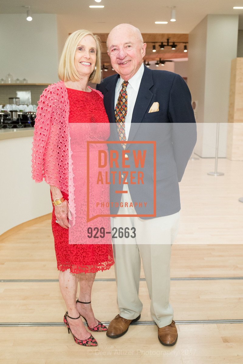 Rochelle Proctor, Fred Levinson, SFMOMA Walker Evans Exhibit Preview and Opening, SFMOMA. 151 3rd Street, September 27th, 2017, Photo #929-2663 Rochelle Proctor, Fred Levinson, Photo #929-2663