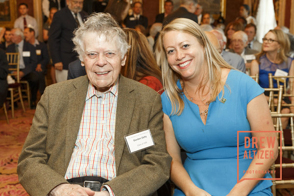 USF honors star alum Gordon Getty