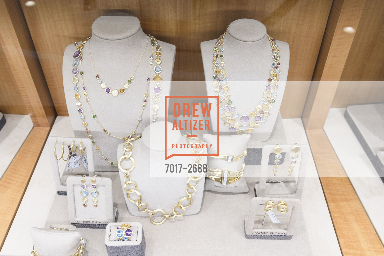 Atmosphere, 2057 by Maria Pinto & Marco Bicego Exclusive Fashion Show at Shreve & Co. Event, Shreve & Co. 150 Post St. United States. 150 Post St. United States, Photo #7017-2688 Atmosphere, Photo #7017-2688