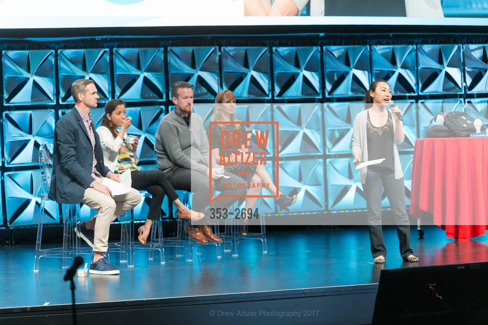 Jason Williamson, Gyanda Sachdeva, David Hooker, Heidi Zak, Bonnie Lau, BiztechSF 2017, YBCA Theater, October 3rd, 2017, Photo #353-2694 Jason Williamson, Gyanda Sachdeva, David Hooker, Heidi Zak, Bonnie Lau, Photo #353-2694