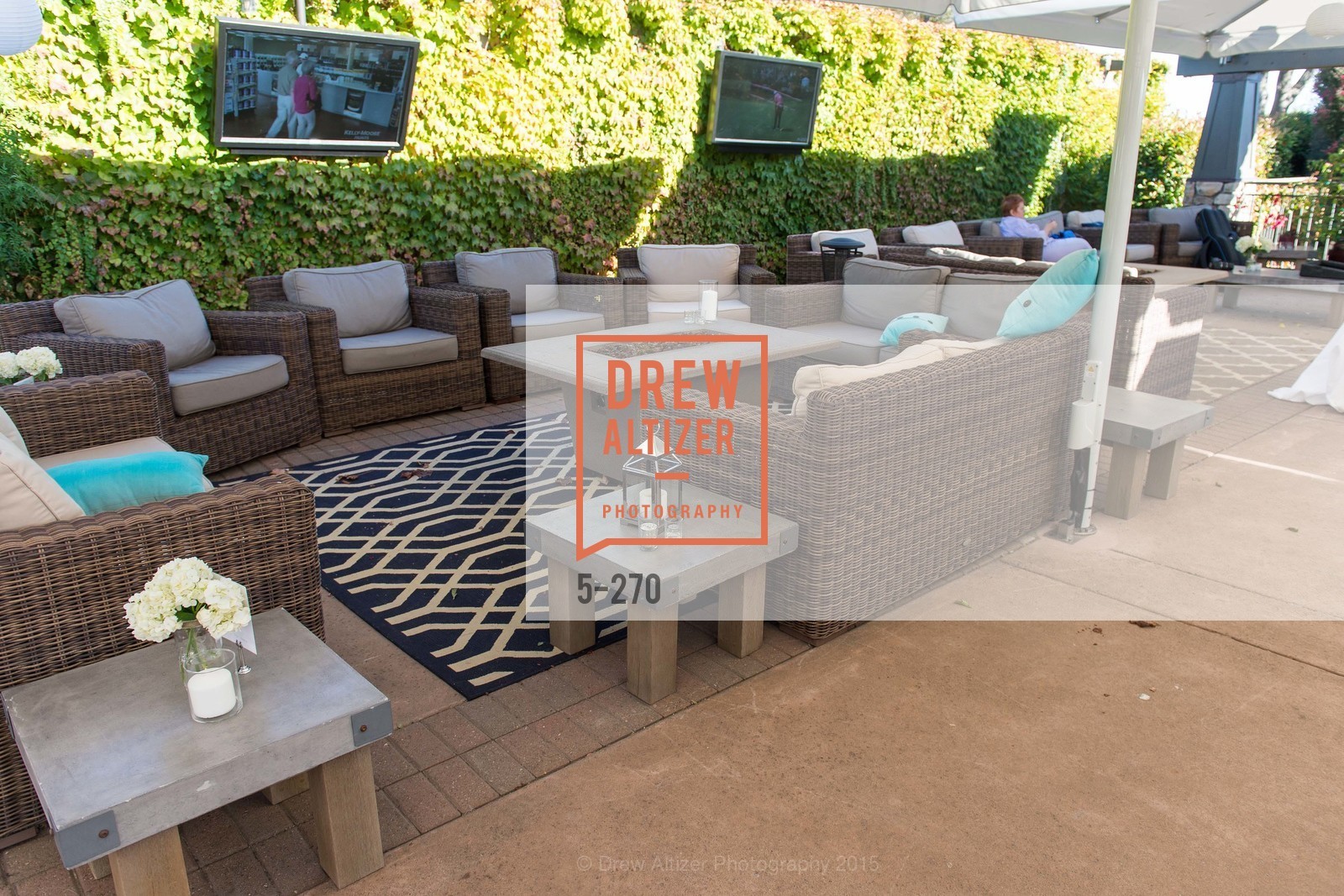 Atmosphere, Bay Club StoneTree Bianco Party, ay Club StoneTree. 9 Stone Tree Lane, August 29th, 2015