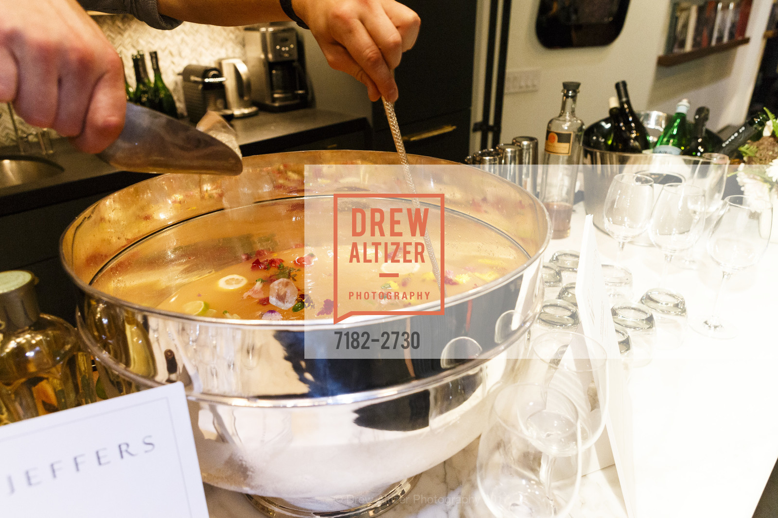 Atmosphere, Emily P. Wheeler Fine Jewelry Launch at Jay Jeffers, Jay Jeffers. 1035 Post Street, October 11th, 2017, Photo #7182-2730 Atmosphere, Photo #7182-2730