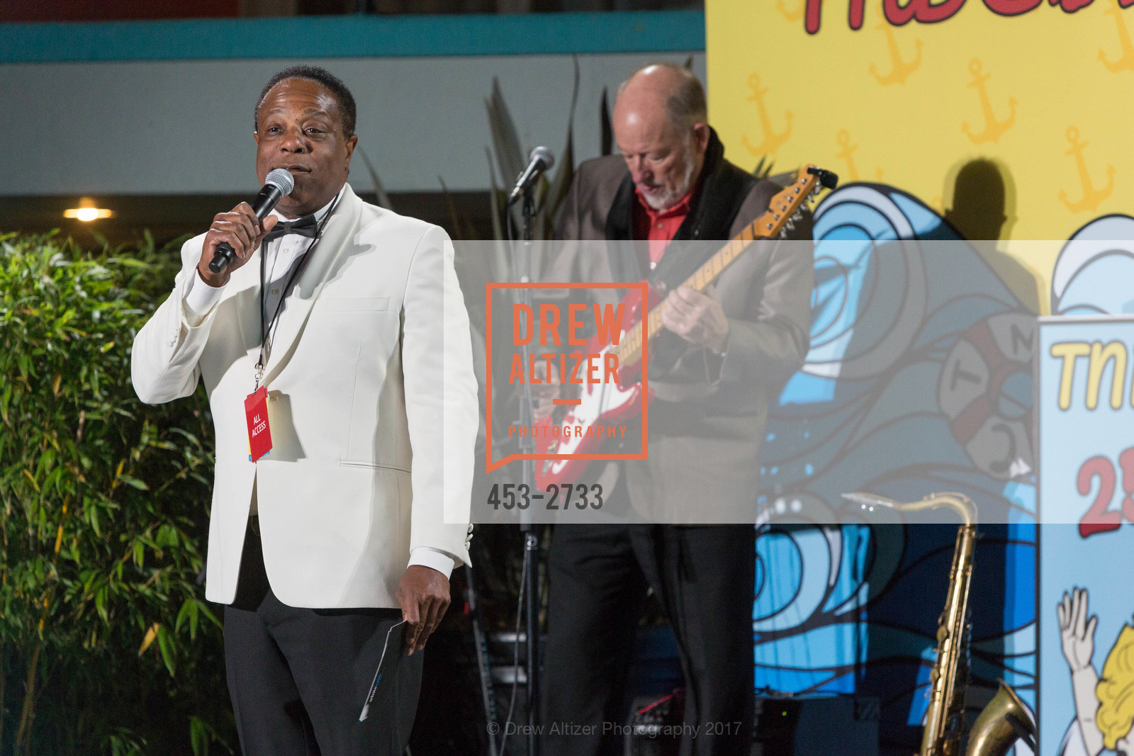 Brian Copeland, TNDC's Pool Toss 2017, Phoenix Hotel & Chambers Eat + Drink. 601 Eddy Street San Francisco, California 94109, October 11th, 2017, Photo #453-2733 Brian Copeland, Photo #453-2733