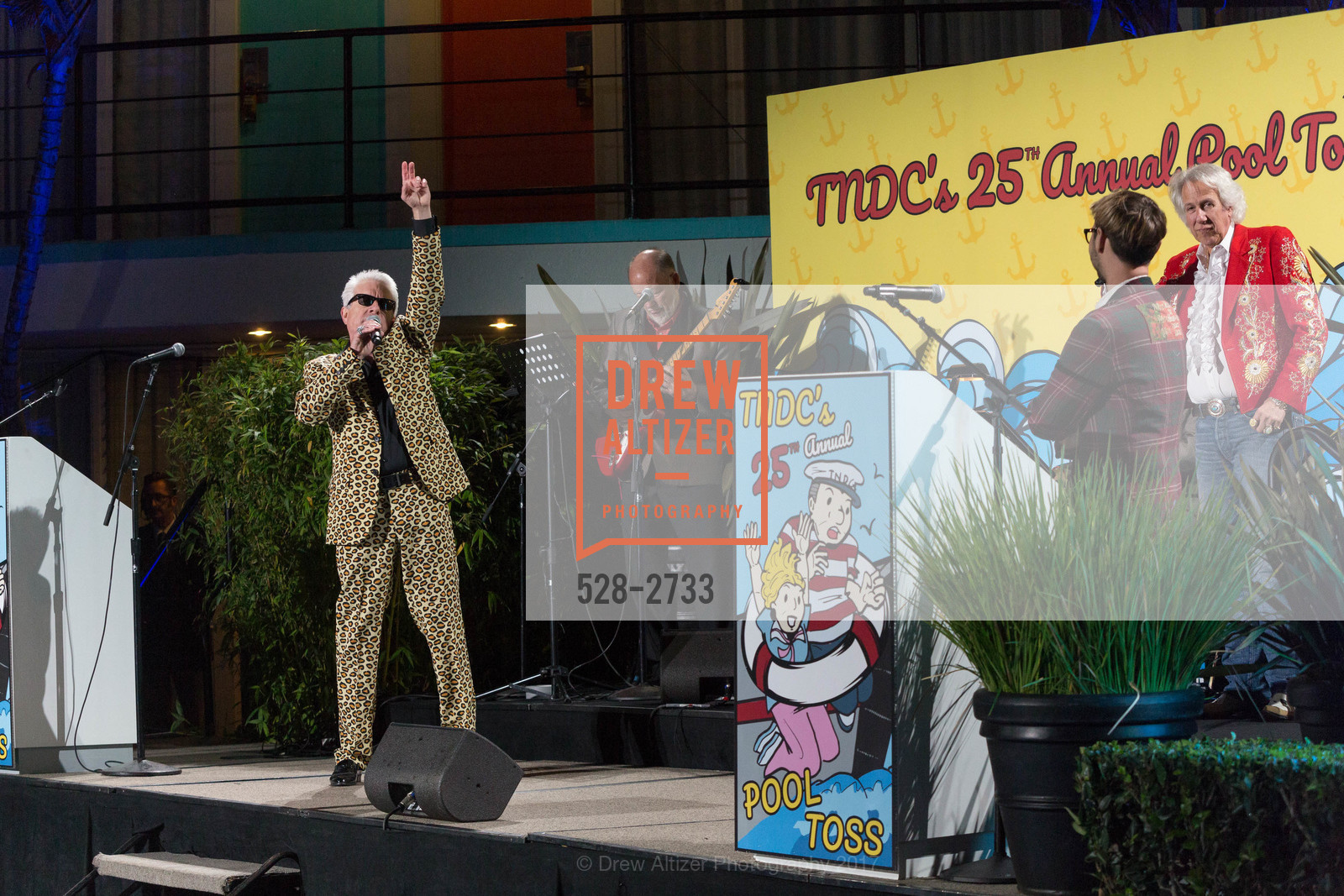 Bill Feyling, TNDC's Pool Toss 2017, Phoenix Hotel & Chambers Eat + Drink. 601 Eddy Street San Francisco, California 94109, October 11th, 2017, Photo #528-2733 Bill Feyling, Photo #528-2733