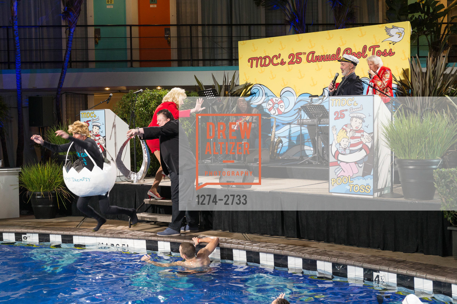 TNDC's Pool Toss 2017, Phoenix Hotel & Chambers Eat + Drink. 601 Eddy Street San Francisco, California 94109, October 11th, 2017, Photo #1274-2733 Photo #1274-2733