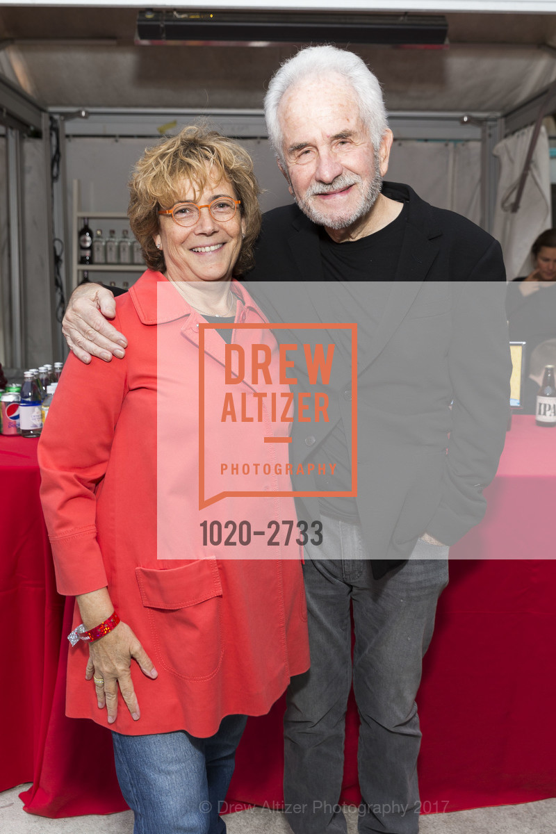 Radha Stern, Gary Maxworthy, TNDC's Pool Toss 2017, Phoenix Hotel & Chambers Eat + Drink. 601 Eddy Street San Francisco, California 94109, October 11th, 2017, Photo #1020-2733 Radha Stern, Gary Maxworthy, Photo #1020-2733