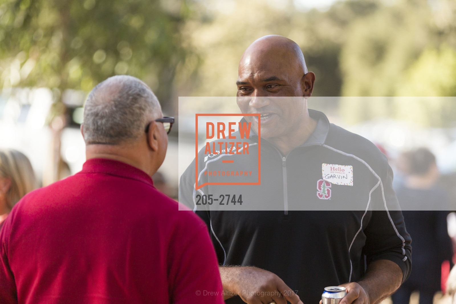 Garin Veris, Stanford Re-Union Luau Tailgate party 2017, Lausen Picnic Area at Stanford. (SE corner of Lasuen Ave. and Campus Drive), October 14th, 2017, Photo #205-2744 Garin Veris, Photo #205-2744