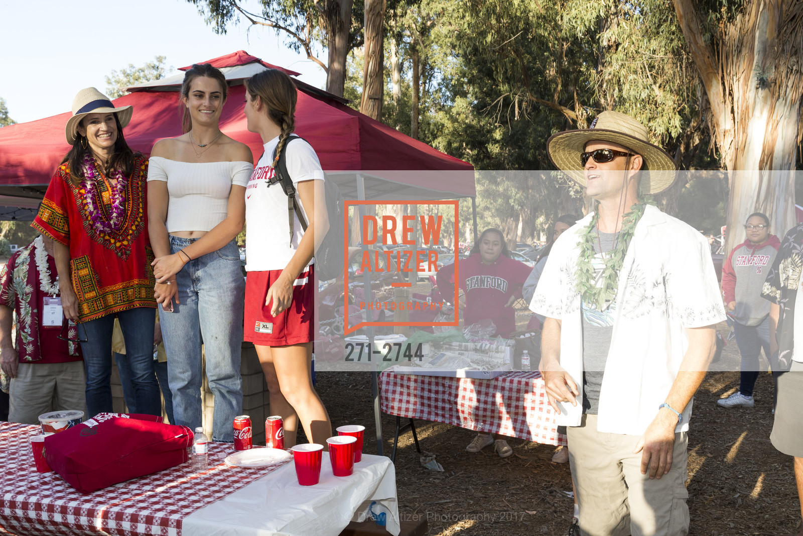 Kirsten Neff, Taya Neff, Jensen Neff, Sam Neff, Stanford Re-Union Luau Tailgate party 2017, Lausen Picnic Area at Stanford. (SE corner of Lasuen Ave. and Campus Drive), October 14th, 2017, Photo #271-2744 Kirsten Neff, Taya Neff, Jensen Neff, Sam Neff, Photo #271-2744