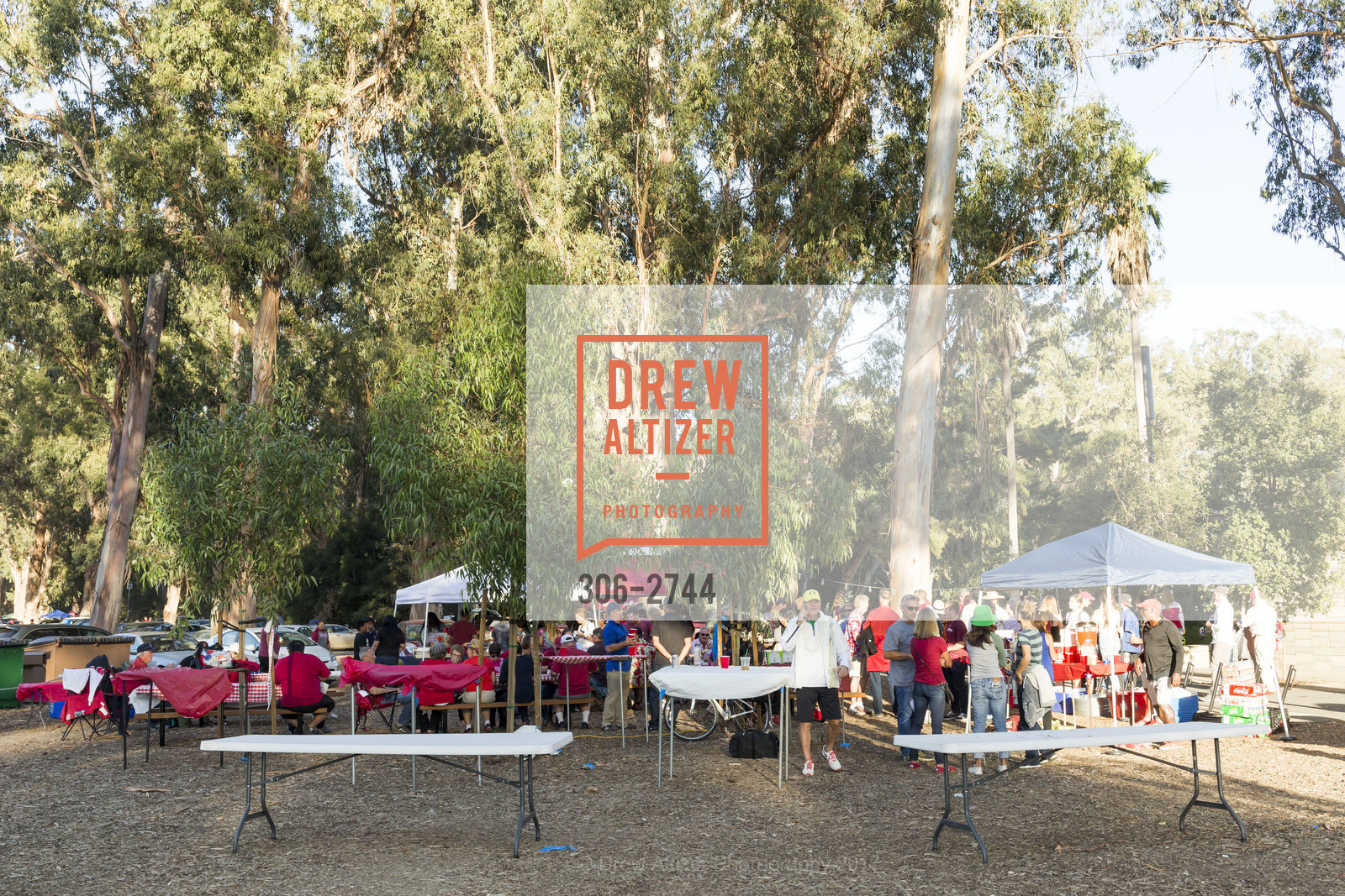 Atmosphere, Stanford Re-Union Luau Tailgate party 2017, Lausen Picnic Area at Stanford. (SE corner of Lasuen Ave. and Campus Drive), October 14th, 2017, Photo #306-2744 Atmosphere, Photo #306-2744