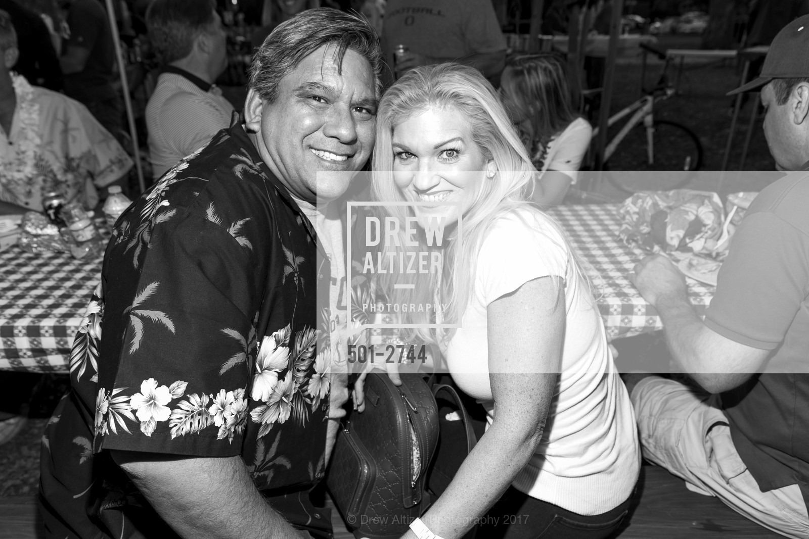 Ray Flores, Suzie Flores, Photo #501-2744